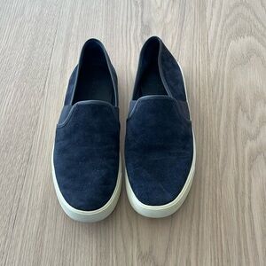 VINCE suede slip on sneaker navy blue/ 8